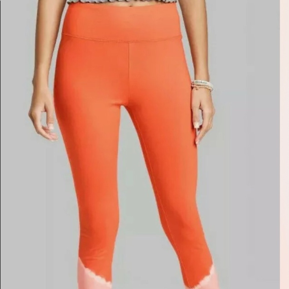 NWT-High-Rise Leggings..CUTE!